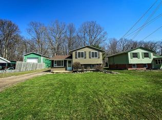 709 High Bridge Rd, Vermilion, OH 44089