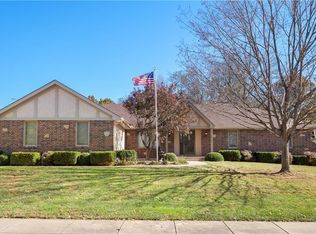 2501 S Seminole Dr, Independence, MO 64057