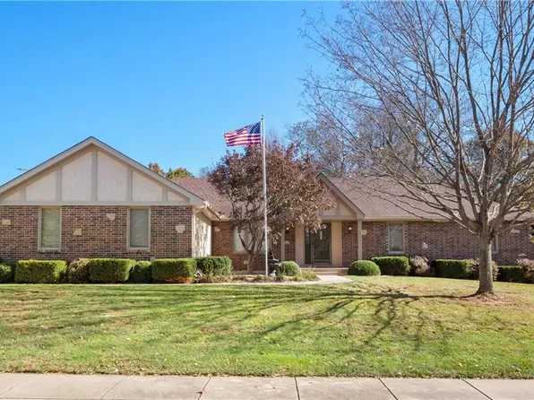 2501 S Seminole Dr, Independence, MO 64057