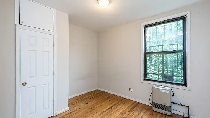 Rented by Nooklyn NYC LLC | media 11