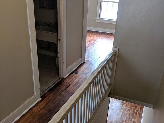 4th image of 501-523 E Vine St #501