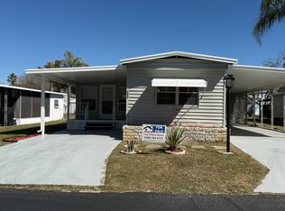 4852 Goldfinch Dr, Zephyrhills, FL 33541