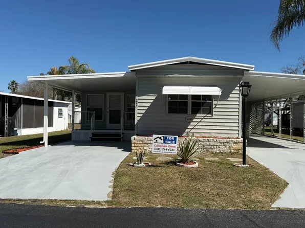 4852 Goldfinch Dr, Zephyrhills, FL 33541