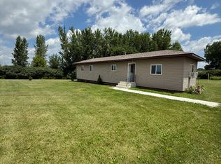 2781 Edgewood Rd, Cedar Rapids, IA 52411