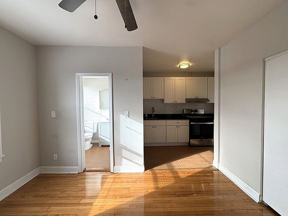 2nd image of 333 Broadway #24