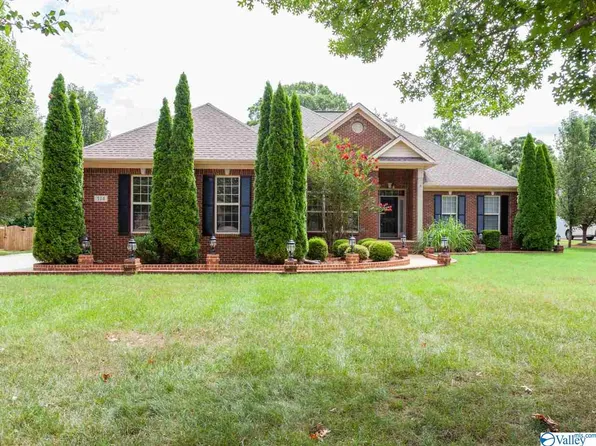 314 Weatherford Dr NW, Madison, AL 35757