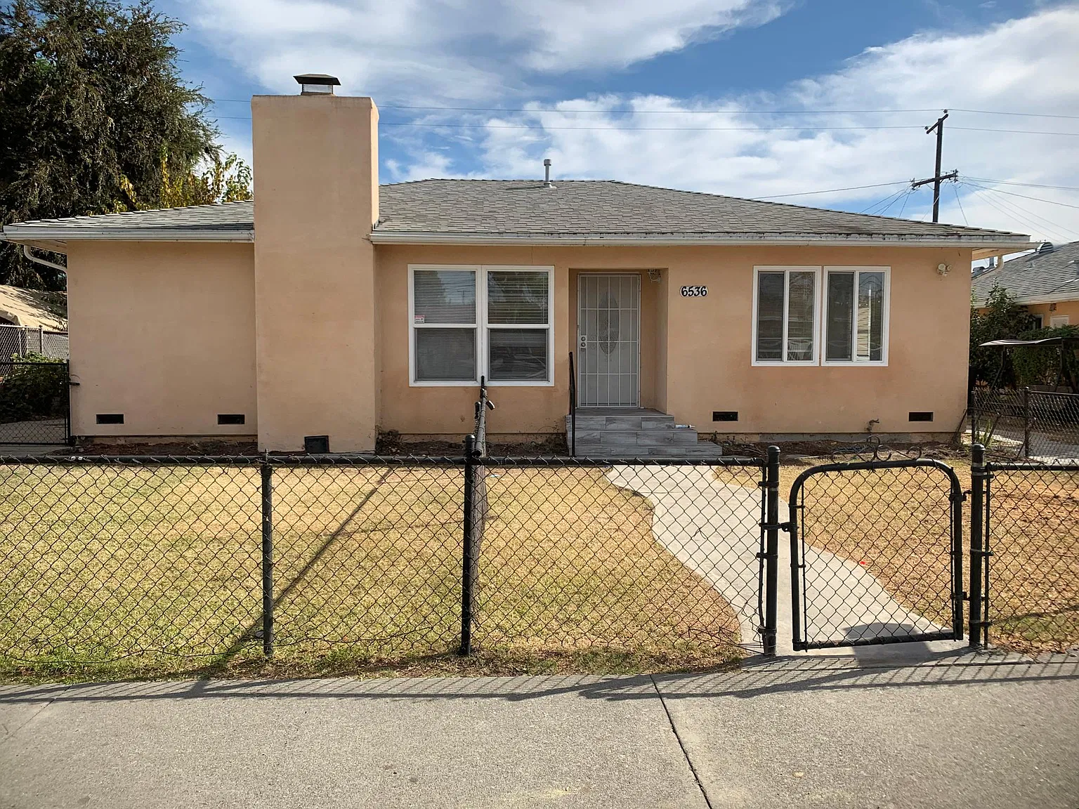 4 bed, 1450 sqft, $3,895 — Photo 1