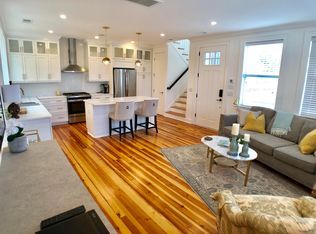 75 Cooper St, Charleston, SC 29403