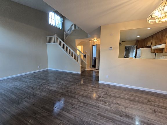 2nd image of 1748 Nandina Ct