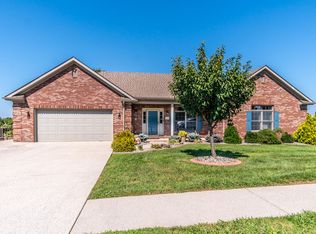 3008 Woodfield Cir, Richmond, KY 40475