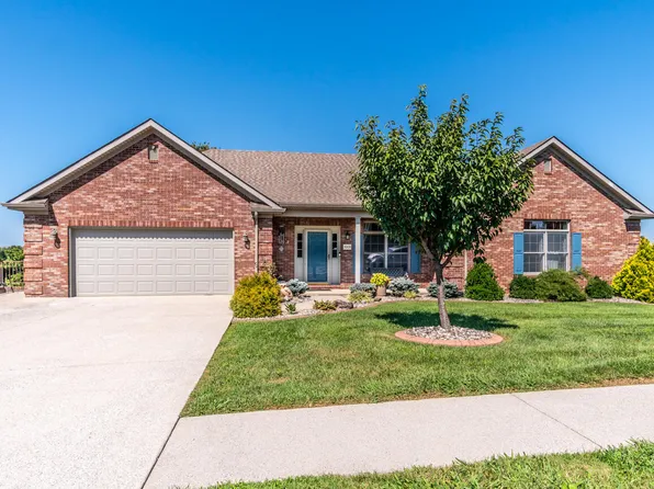 3008 Woodfield Cir, Richmond, KY 40475