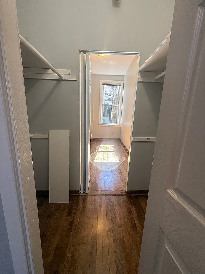 2 bed, 1000 sqft, $1,950 — Photo 4