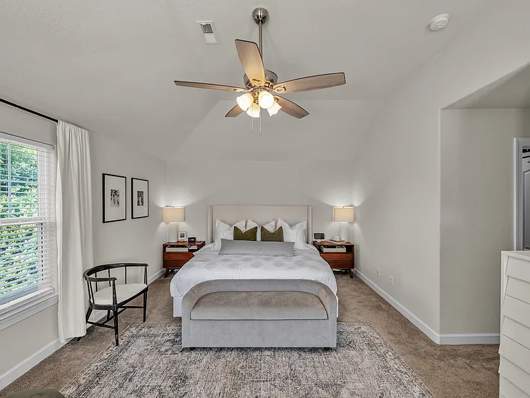 2226 E Berrie Cir — Photo 36