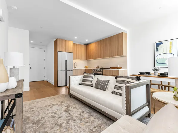 288 4th Avenue image 1 of 14