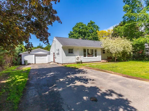 93 School St, Middleton, NS B0S 1P0