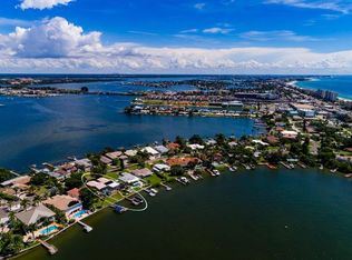 15540 Redington Dr, Redington Beach, FL 33708