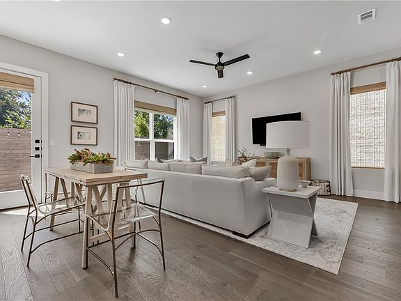 3rd image of 258 Estates Cir