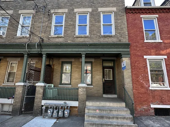 318 S Queen St APT 2, Lancaster, PA 17603
