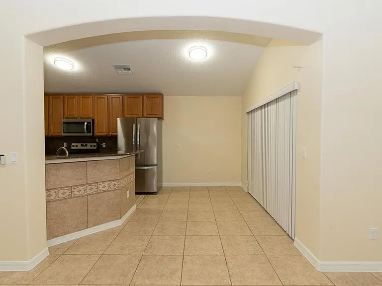 9018 Verona Sound Way — Photo 34