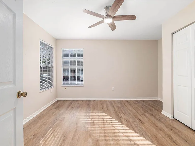 9755 SW 52nd Rd — Photo 34