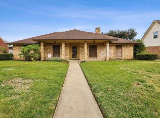 715 S 5th 1/2 St, Nederland, TX 77627