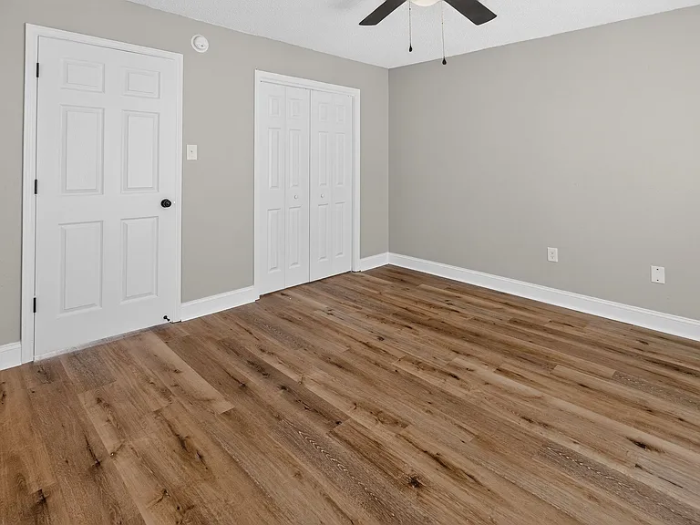 Cypress Way — Photo 11