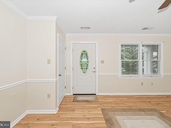 3rd image of 129 Sunflower Dr