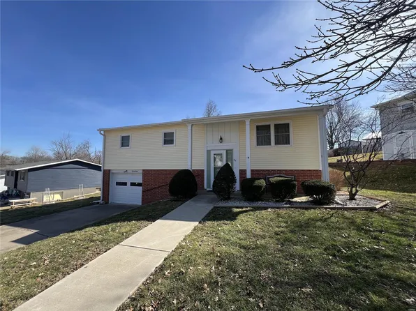 88 Stevens Dr, Hannibal, MO 63401