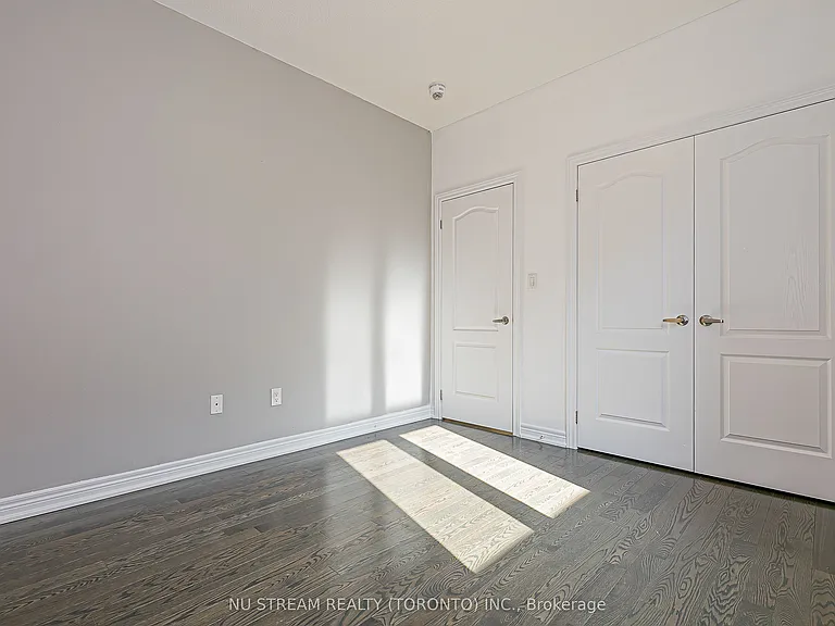 194 Paradelle Dr — Photo 42