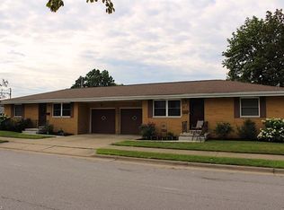 1936 & 1938 Quayle Dr, Akron, OH 44312