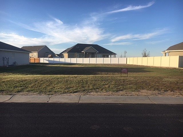 2nd image of 1413 Tallgrass Dr