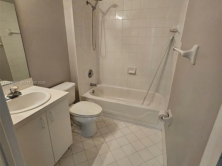 1275 SW 48th Ter #1275 — Photo 11