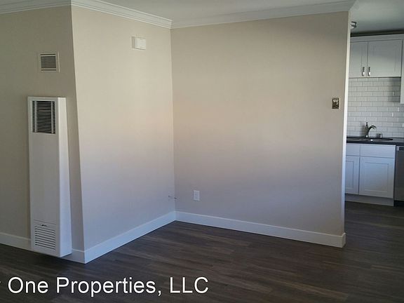 5th image of 4338 Mississippi St APT 8