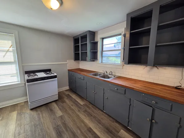 235 Grandpre St APT 3, Baton Rouge, LA 70802