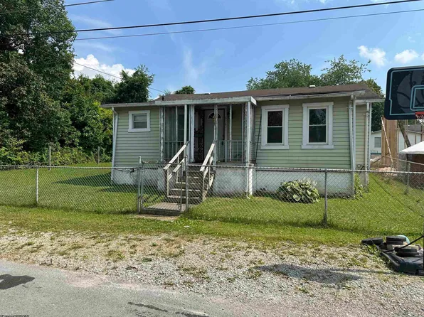 416 Lehman Ave, Fairmont, WV 26554