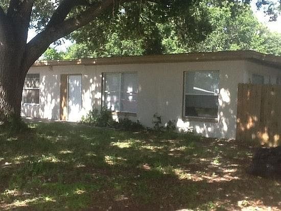 1st image of 4001 Waring Dr