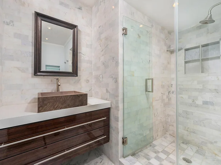 400 S Pointe Dr #307 — Photo 30