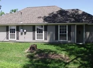 407 N Edenborne Ave, Gonzales, LA 70737