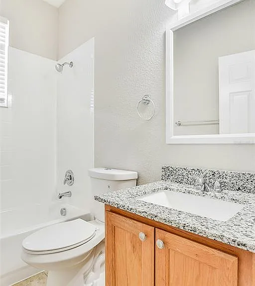 2920 Willow Creek Ln — Photo 9
