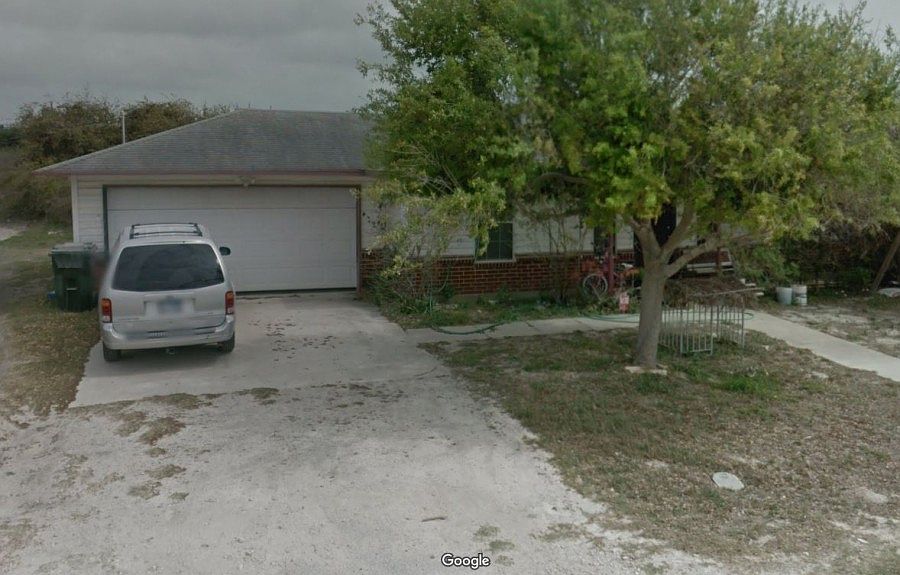 2nd image of 2338 Division Rd