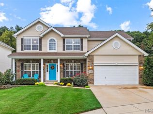 1448 Red Oak Plantation Dr, Ballwin, MO 63021