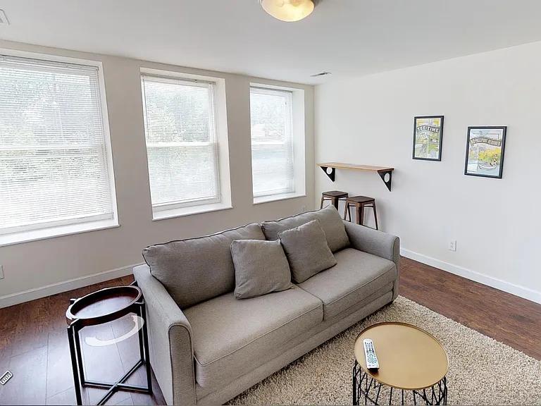 5390 Pershing Ave #305 — Photo 4