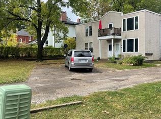 74 William St W, Waterloo, ON N2L1J7