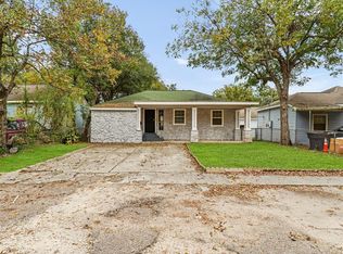 1043 Woolworth St, Houston, TX 77020