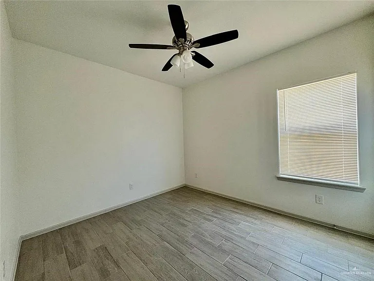 7814 N 58th St #3 — Photo 5