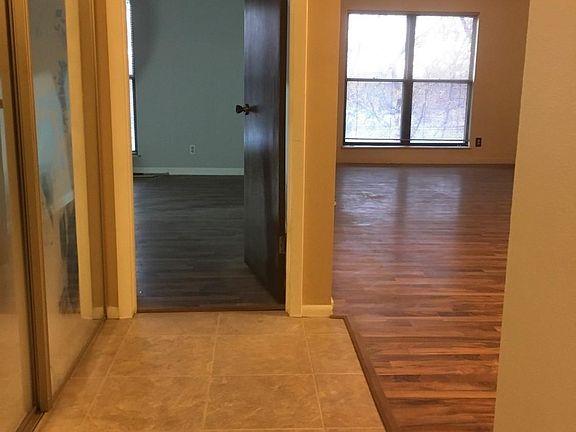 2nd image of 1233 Guelbreth Ln APT 201