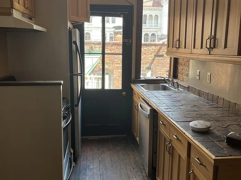 18 W Oglethorpe Ave #B — Photo 15