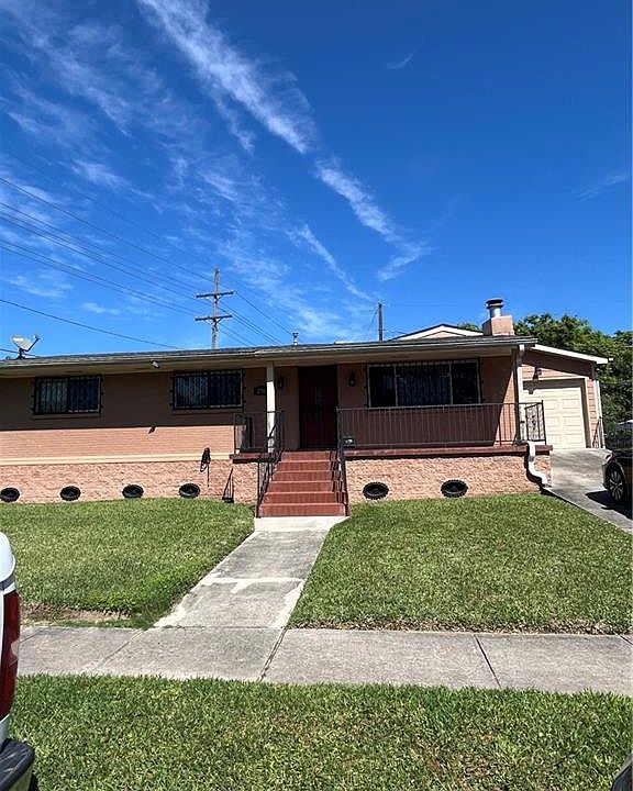 1st image of 2900 Lancaster St