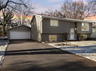 5319 Anderlie Ln, White Bear Township, MN 55110