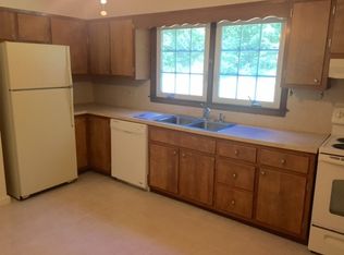 122 Country Club Rd #2B-1BA-950SQFT, Cheshire, CT 06410